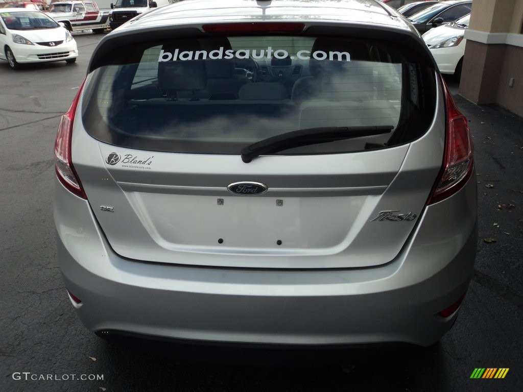 2014 Fiesta SE Hatchback - Ingot Silver / Medium Light Stone photo #23