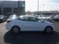 White - Elantra SE Photo No. 12