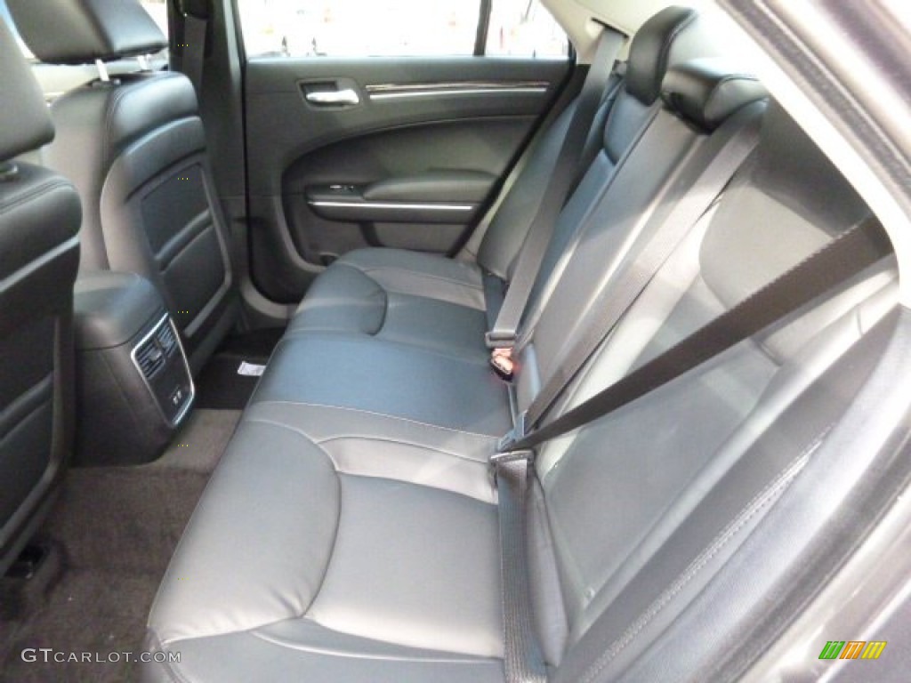 2016 Chrysler 300 Limited AWD Rear Seat Photo #108671478