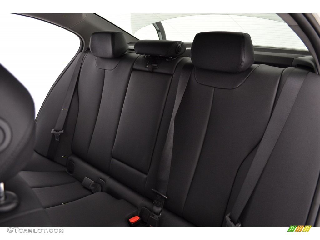2015 3 Series 328d xDrive Sedan - Alpine White / Black photo #15