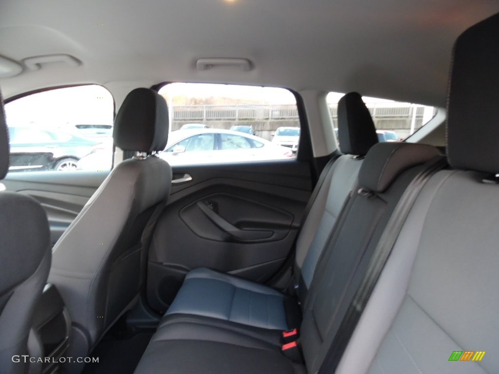 2016 Escape SE 4WD - Ruby Red Metallic / Charcoal Black photo #13