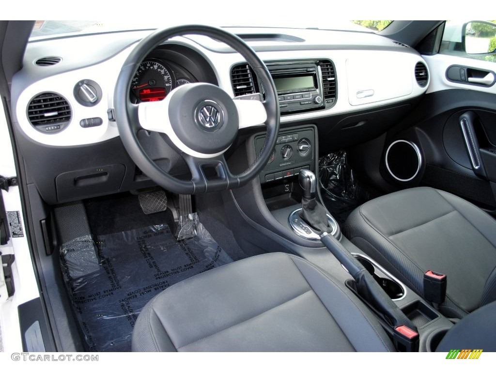 Titan Black Interior 2012 Volkswagen Beetle 2.5L Photo #108680875