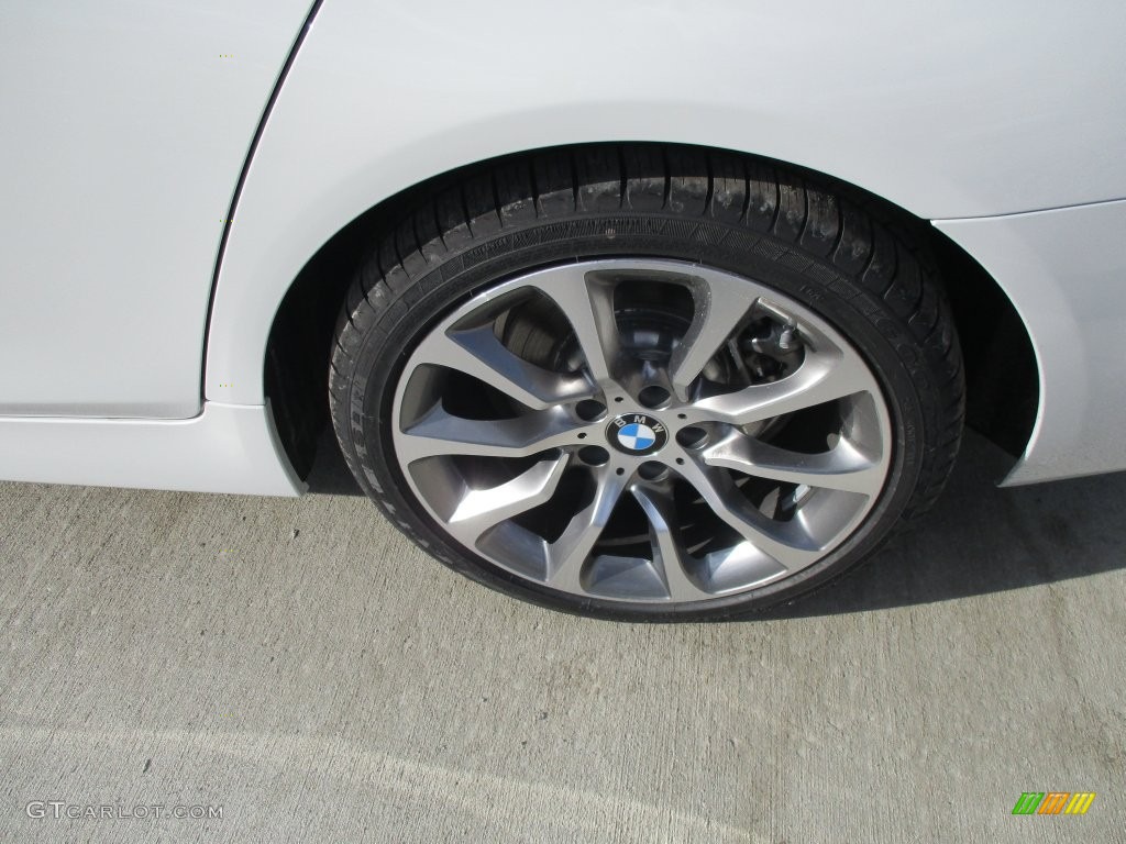 2016 5 Series 528i xDrive Sedan - Alpine White / Black photo #3