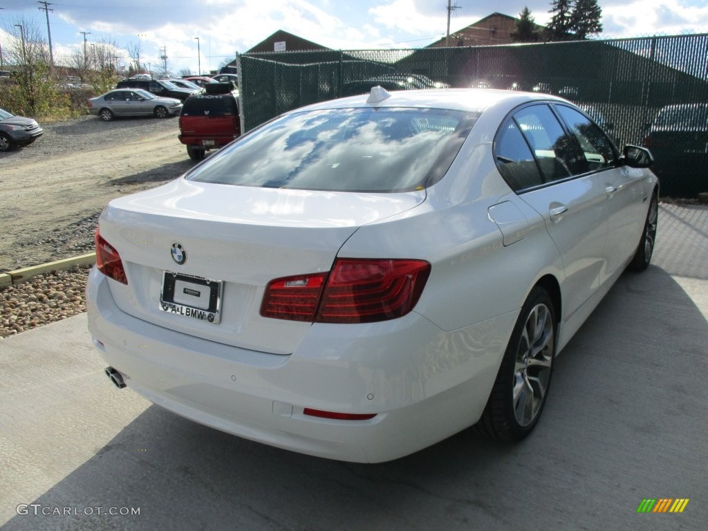 2016 5 Series 528i xDrive Sedan - Alpine White / Black photo #6