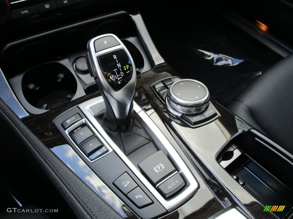 2016 5 Series 528i xDrive Sedan - Alpine White / Black photo #15