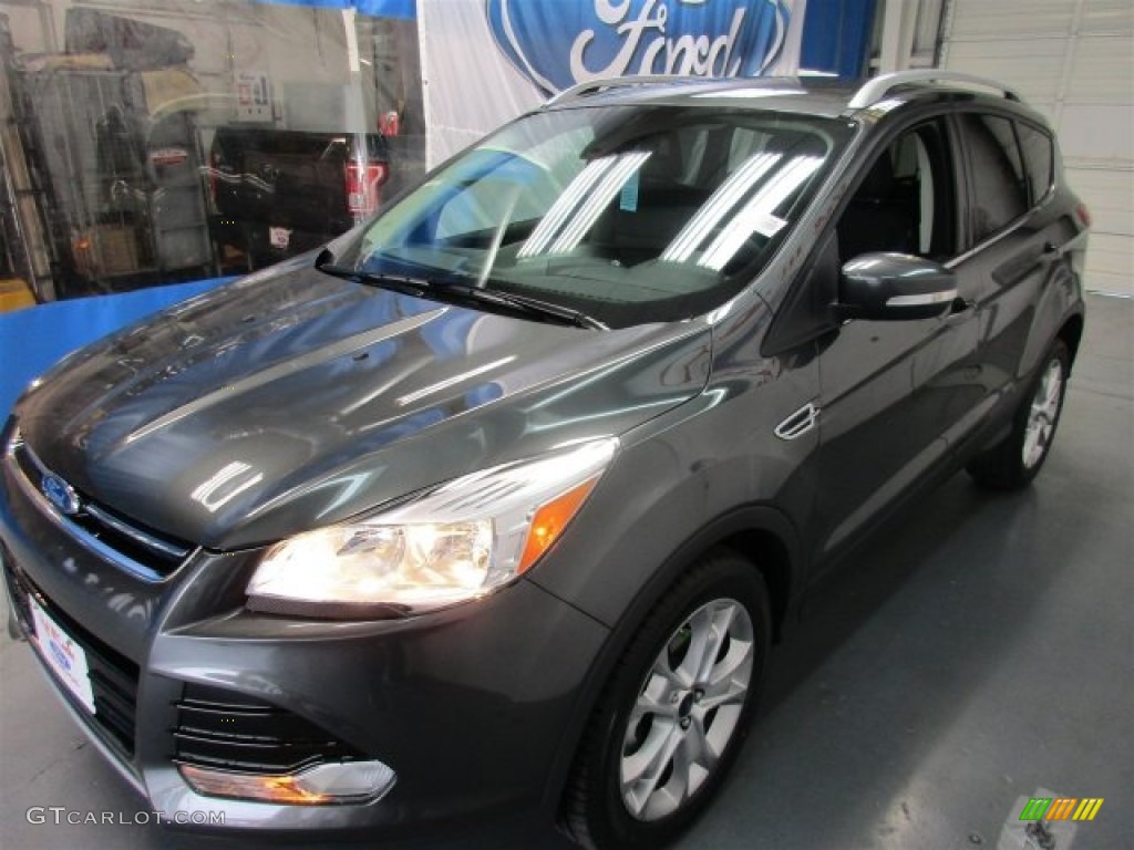 2016 Escape Titanium - Magnetic Metallic / Charcoal Black photo #3