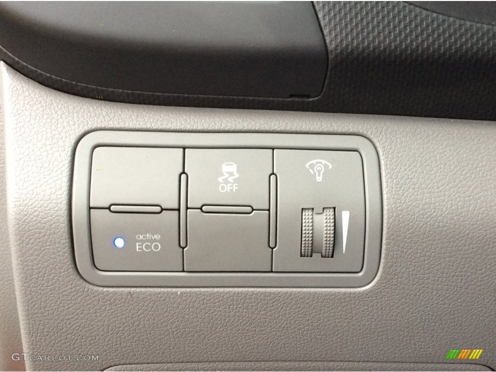 2013 Accent GLS 4 Door - Boston Red / Gray photo #11