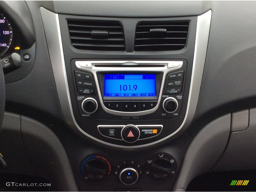 2013 Accent GLS 4 Door - Boston Red / Gray photo #14