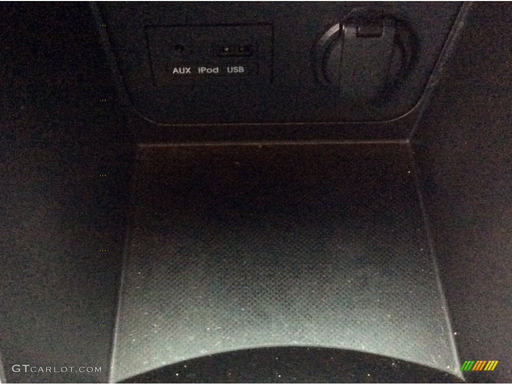 2013 Accent GLS 4 Door - Boston Red / Gray photo #15