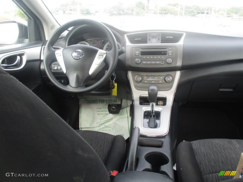 2014 Sentra SV - Brilliant Silver / Charcoal photo #16