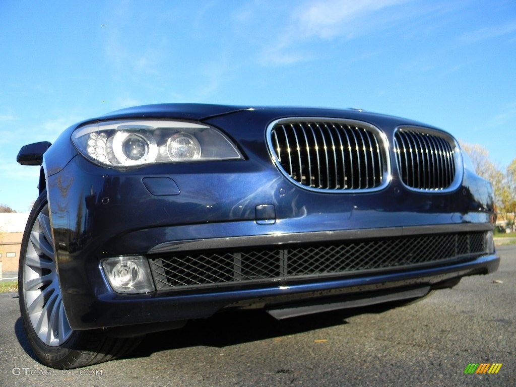 Black Sapphire Metallic BMW 7 Series