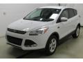 2016 Oxford White Ford Escape SE 4WD  photo #3