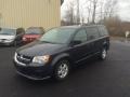 True Blue Pearl - Grand Caravan SXT Photo No. 2