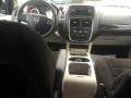 True Blue Pearl - Grand Caravan SXT Photo No. 19