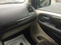 True Blue Pearl - Grand Caravan SXT Photo No. 28