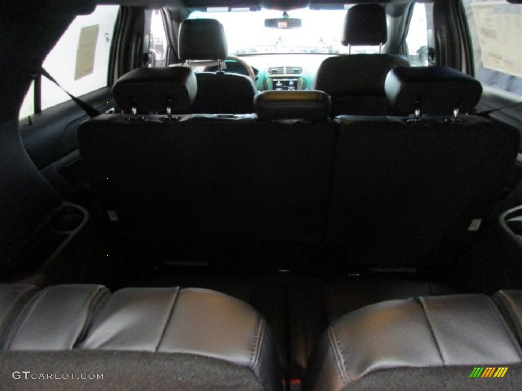2016 Explorer XLT - Ingot Silver Metallic / Ebony Black photo #15