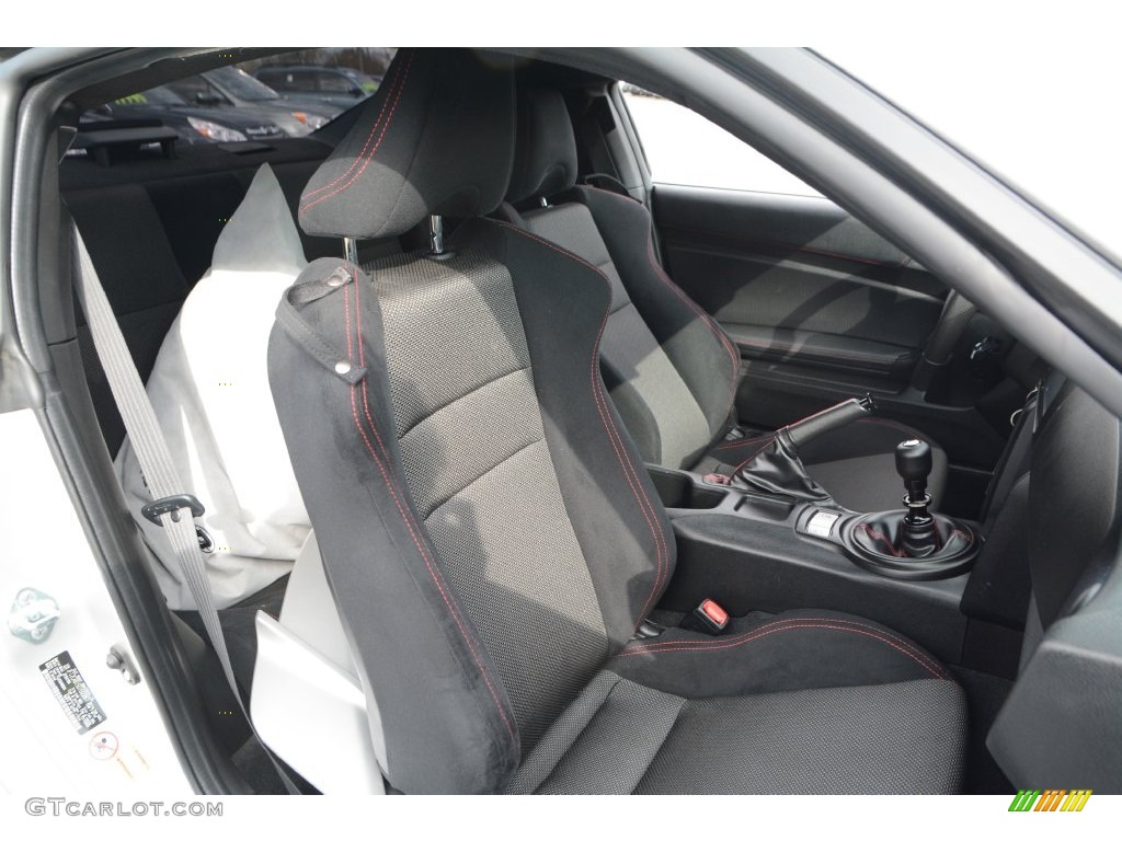 2013 BRZ Premium - Sterling Silver Metallic / Black Cloth photo #15