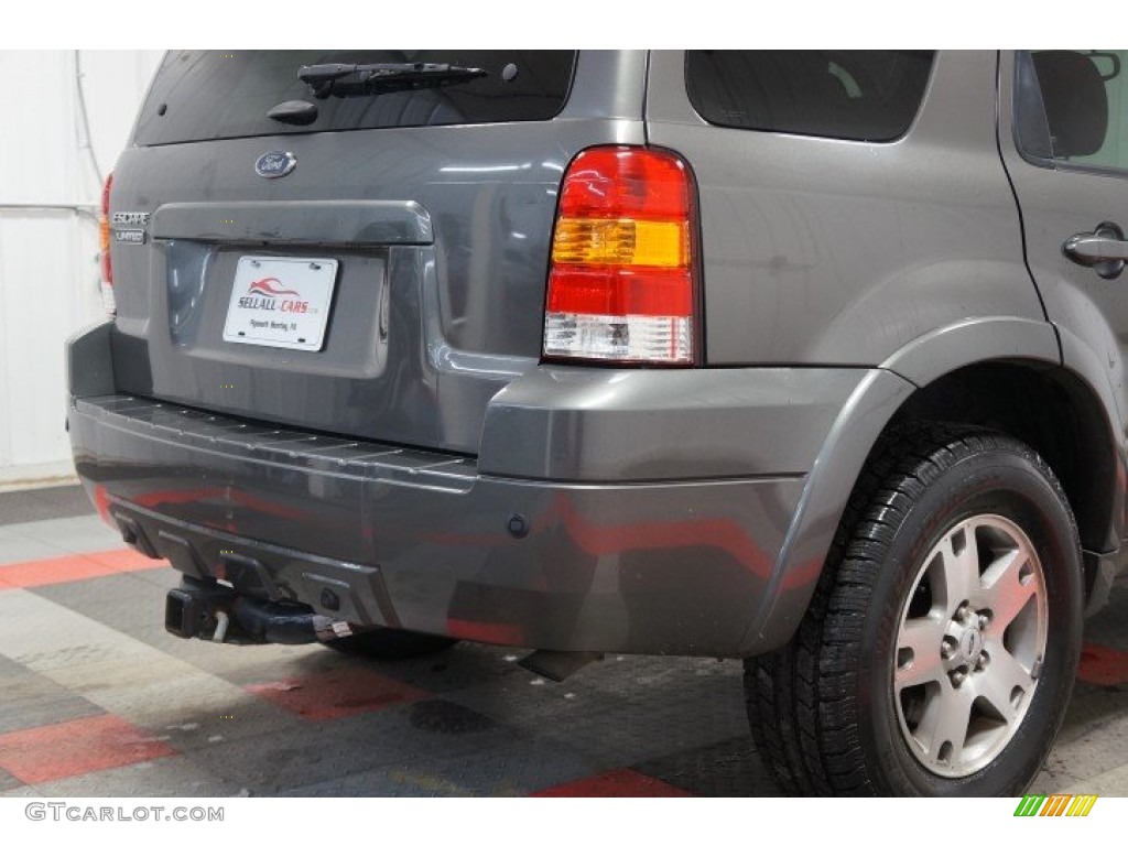 2005 Escape Limited 4WD - Dark Shadow Grey Metallic / Ebony Black photo #68