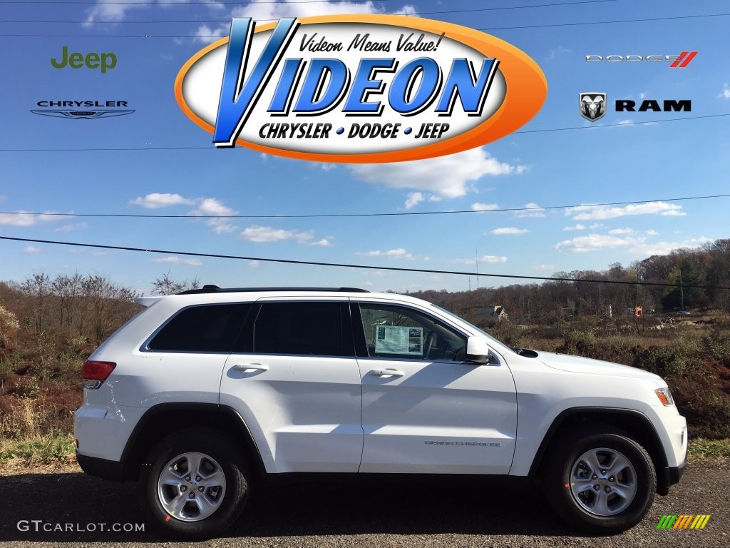 2015 Grand Cherokee Laredo 4x4 - Bright White / Black/Light Frost Beige photo #1