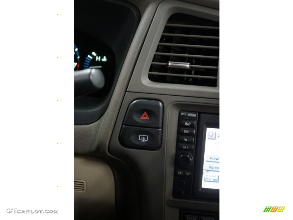 2001 QX4 4x4 - Tuscan Beige Metallic / Stone Beige photo #40