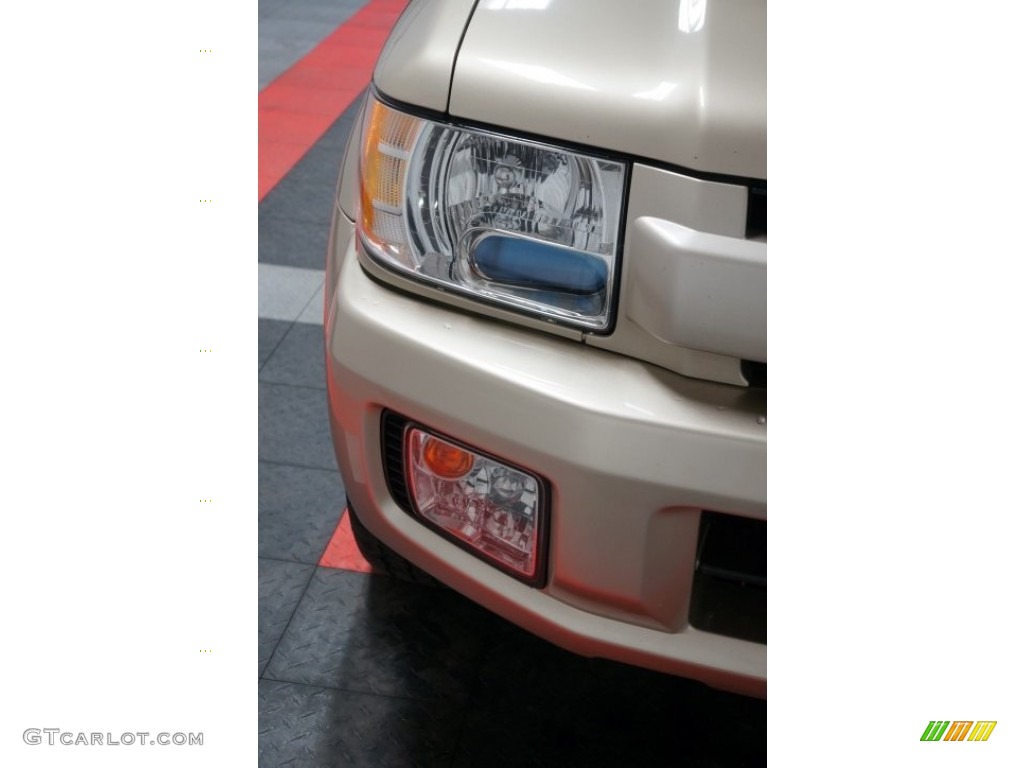 2001 QX4 4x4 - Tuscan Beige Metallic / Stone Beige photo #57