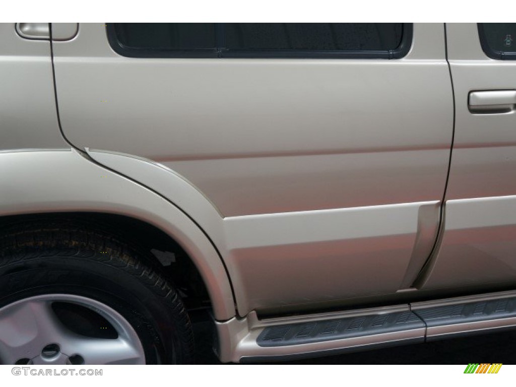 2001 QX4 4x4 - Tuscan Beige Metallic / Stone Beige photo #69