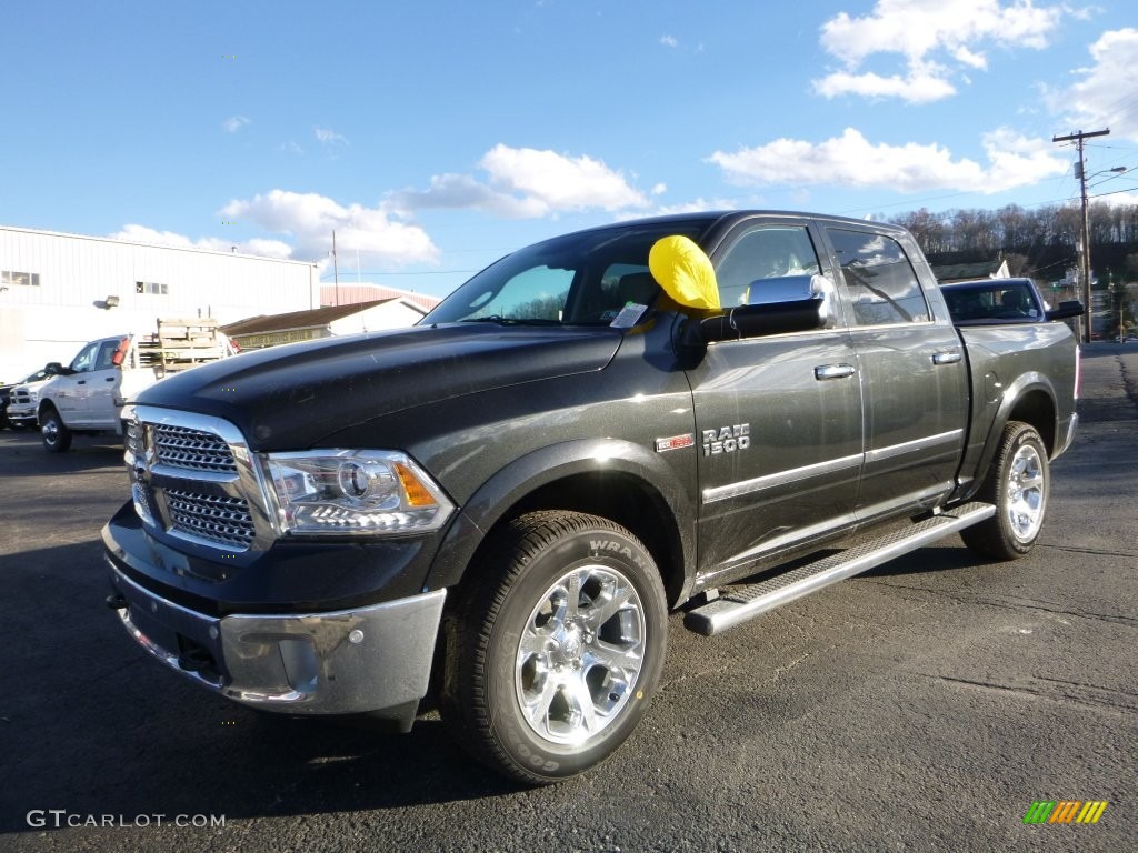 2016 1500 Laramie Crew Cab 4x4 - Brilliant Black Crystal Pearl / Canyon Brown/Light Frost Beige photo #1