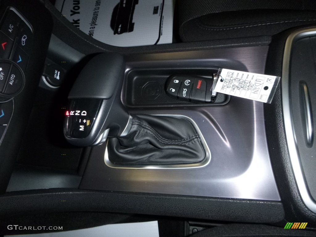 2016 Dodge Charger R/T Scat Pack Transmission Photos