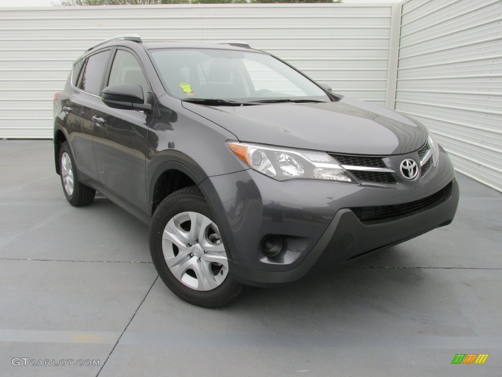 2015 RAV4 LE - Magnetic Gray Metallic / Black photo #1