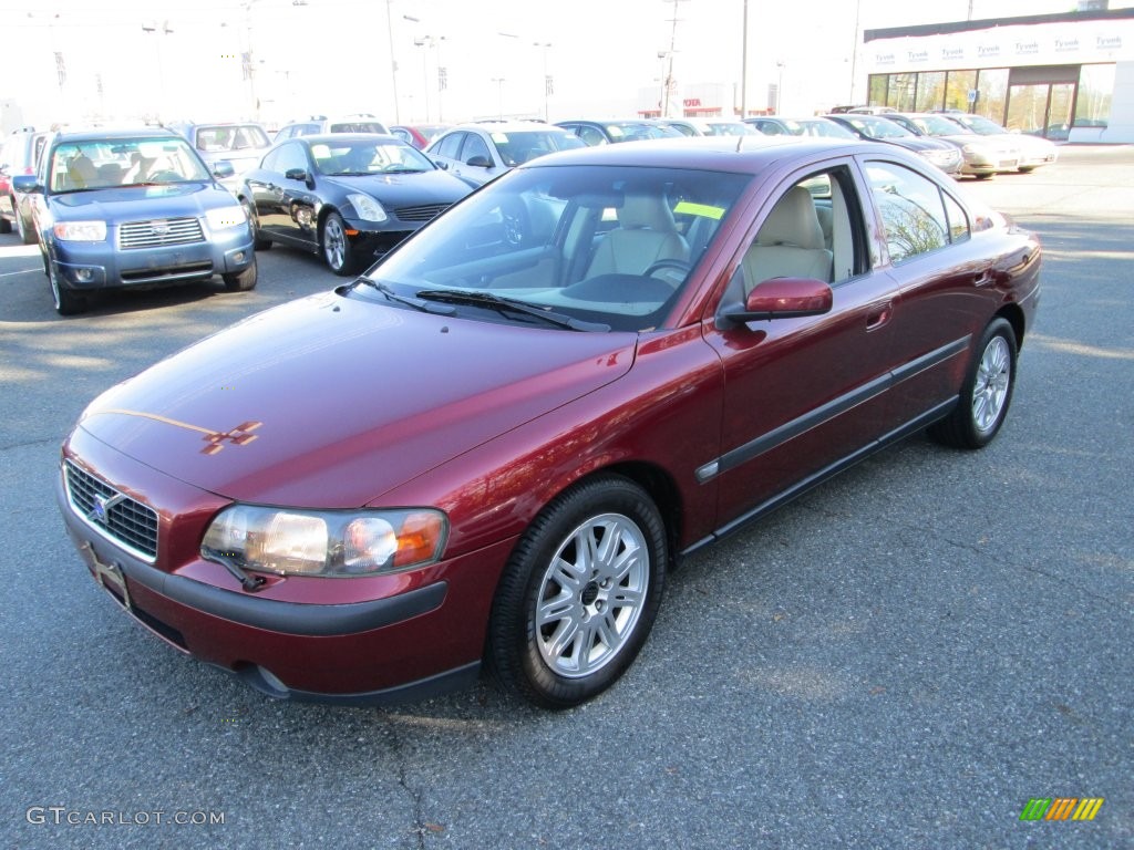 2004 S60 2.5T - Ruby Red Metallic / Taupe/Light Taupe photo #2
