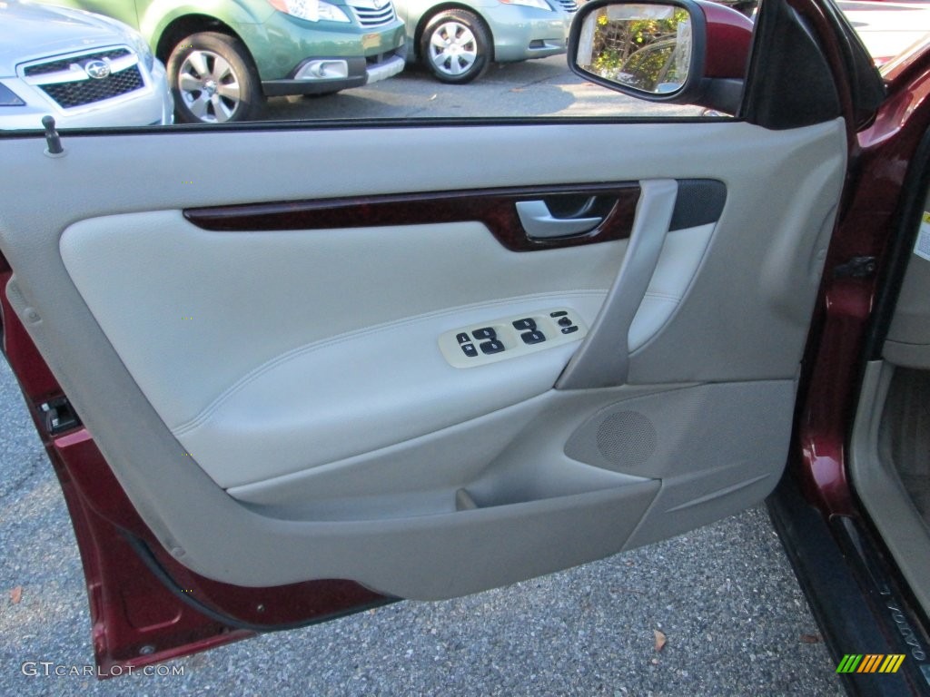 2004 S60 2.5T - Ruby Red Metallic / Taupe/Light Taupe photo #13
