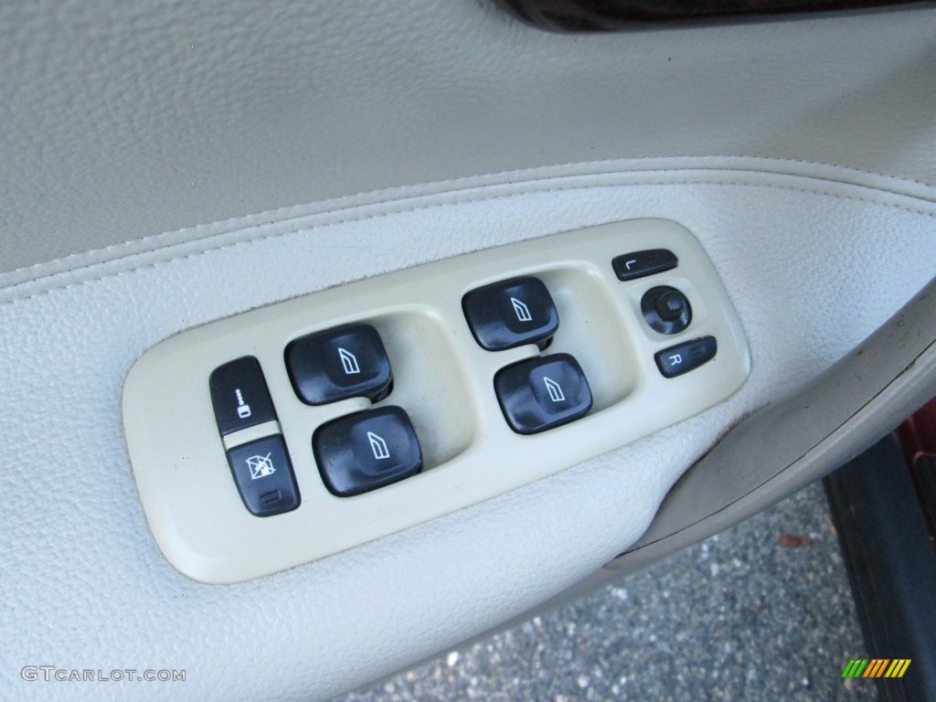 2004 S60 2.5T - Ruby Red Metallic / Taupe/Light Taupe photo #14