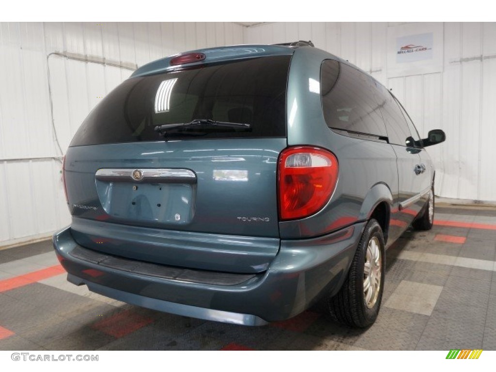2007 Town & Country Touring - Marine Blue Pearl / Dark Khaki/Light Graystone photo #8