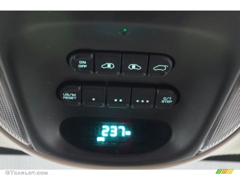 2007 Town & Country Touring - Marine Blue Pearl / Dark Khaki/Light Graystone photo #50