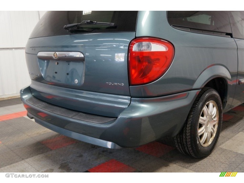 2007 Town & Country Touring - Marine Blue Pearl / Dark Khaki/Light Graystone photo #86
