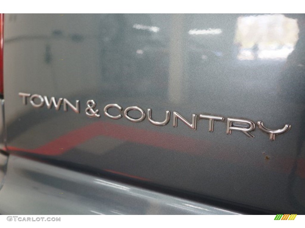2007 Town & Country Touring - Marine Blue Pearl / Dark Khaki/Light Graystone photo #115