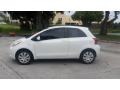 Polar White - Yaris 3 Door Liftback Photo No. 2