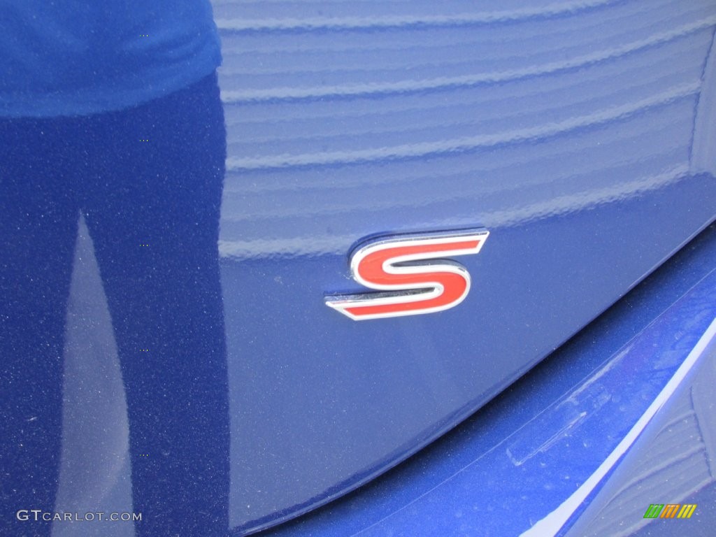 2016 Corolla S Plus - Blue Crush Metallic / Steel Blue photo #15