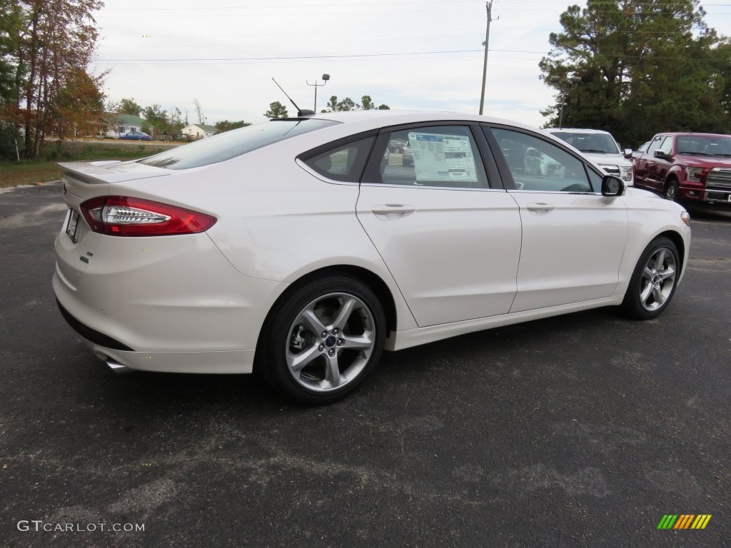 2016 Fusion SE - White Platinum Tri-Coat Metallic / Charcoal Black photo #3