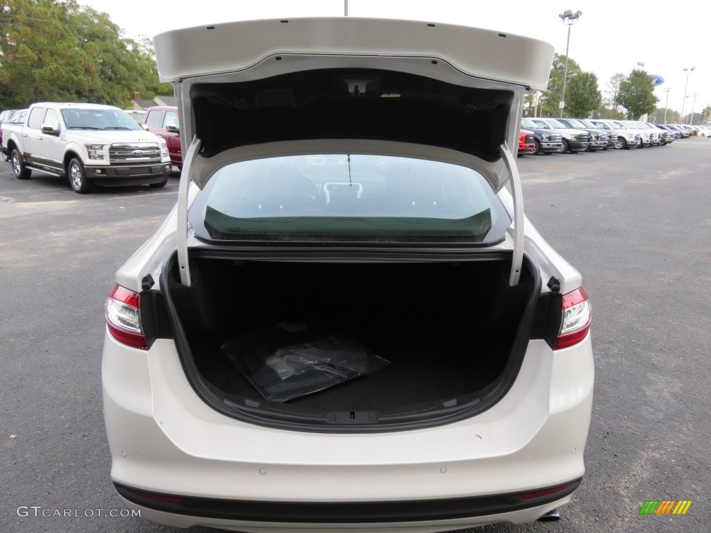 2016 Fusion SE - White Platinum Tri-Coat Metallic / Charcoal Black photo #7
