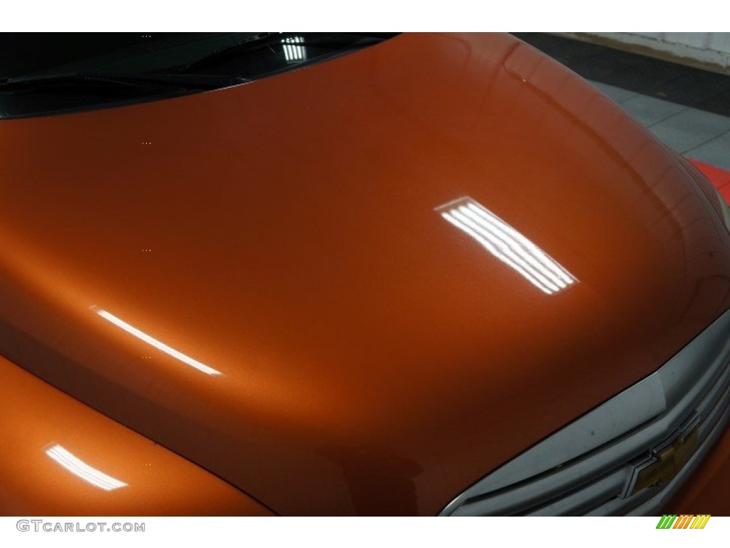 2007 HHR LT - Sunburst Orange II Metallic / Ebony Black photo #54