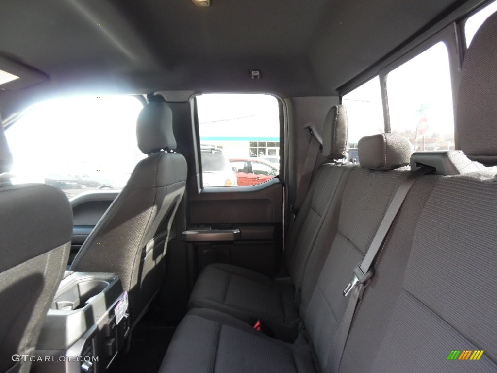 2016 F150 XLT SuperCab 4x4 - Ingot Silver / Black photo #11