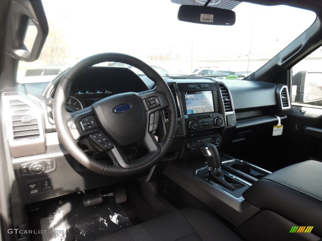 2016 F150 XLT SuperCab 4x4 - Ingot Silver / Black photo #12