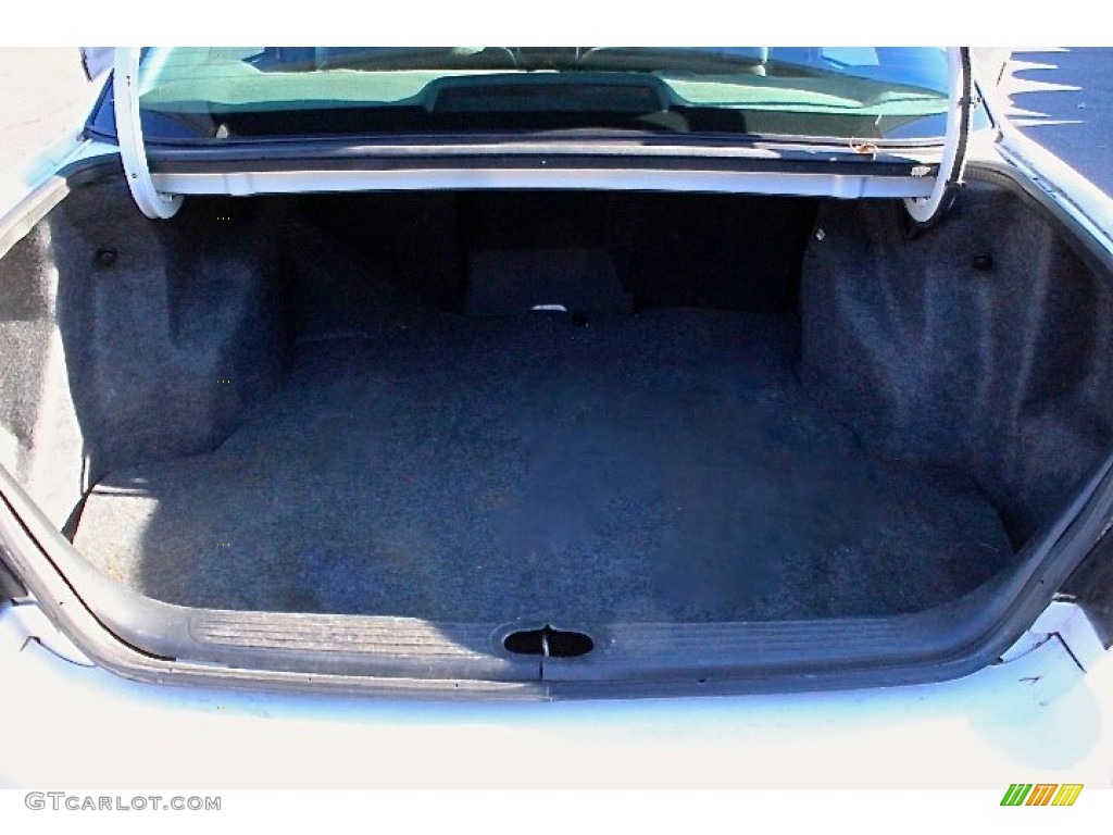 2005 LeSabre Custom - White Opal / Graphite photo #38