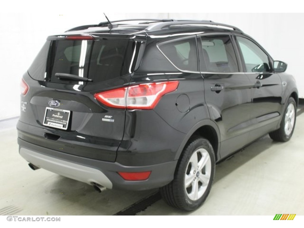 2013 Escape SE 1.6L EcoBoost 4WD - Tuxedo Black Metallic / Charcoal Black photo #6