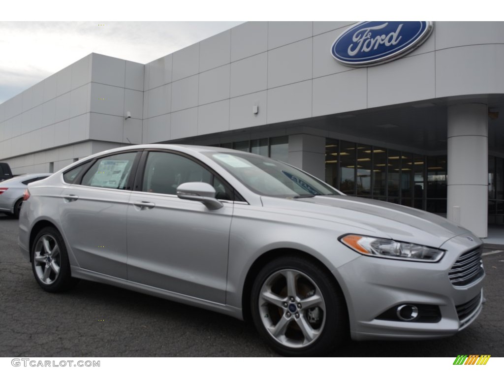 2016 Fusion SE - Ingot Silver Metallic / Charcoal Black photo #1