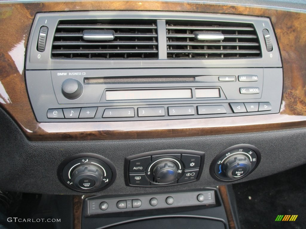 2007 BMW Z4 3.0si Roadster Controls Photo #108799221