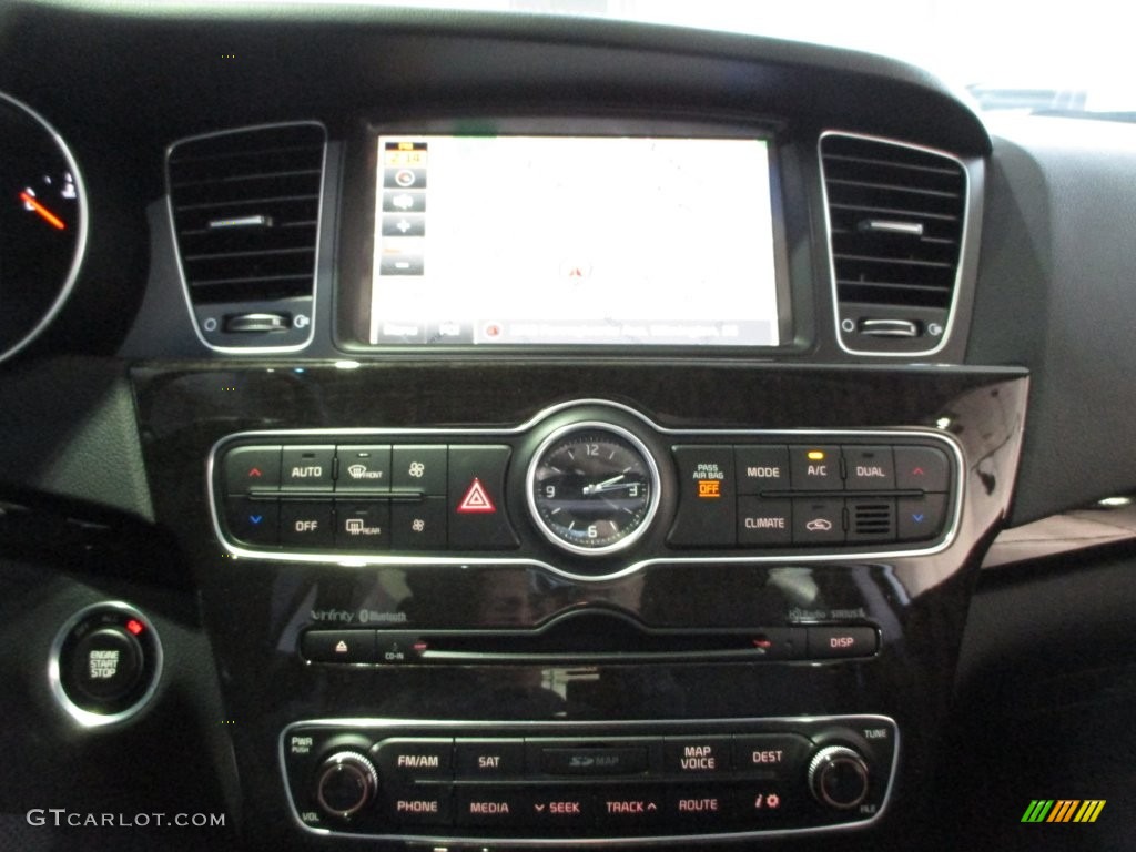 2015 Cadenza Premium - Snow White Pearl / Black photo #7