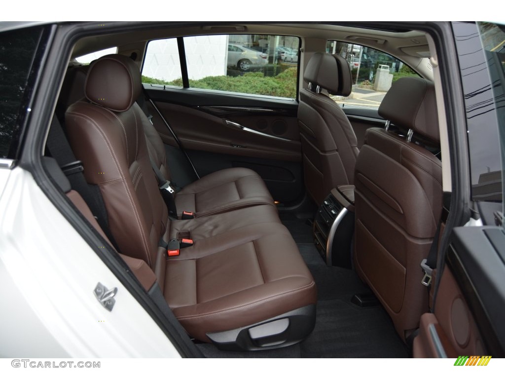 2015 BMW 5 Series 535i xDrive Gran Turismo Rear Seat Photos