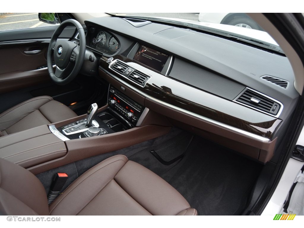 2015 BMW 5 Series 535i xDrive Gran Turismo Dashboard Photos